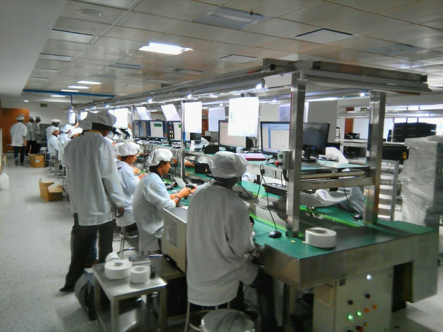 PCB / electronics cleanroom assembly line